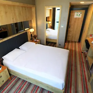 4* فندق By Wyndham Vakfikebir